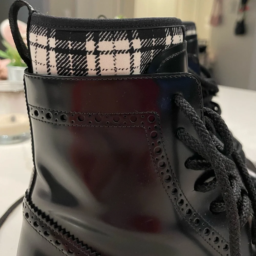 Dior black boots with checkered detail on top. Authentic! Size 6.5 - Picture 5 of 10